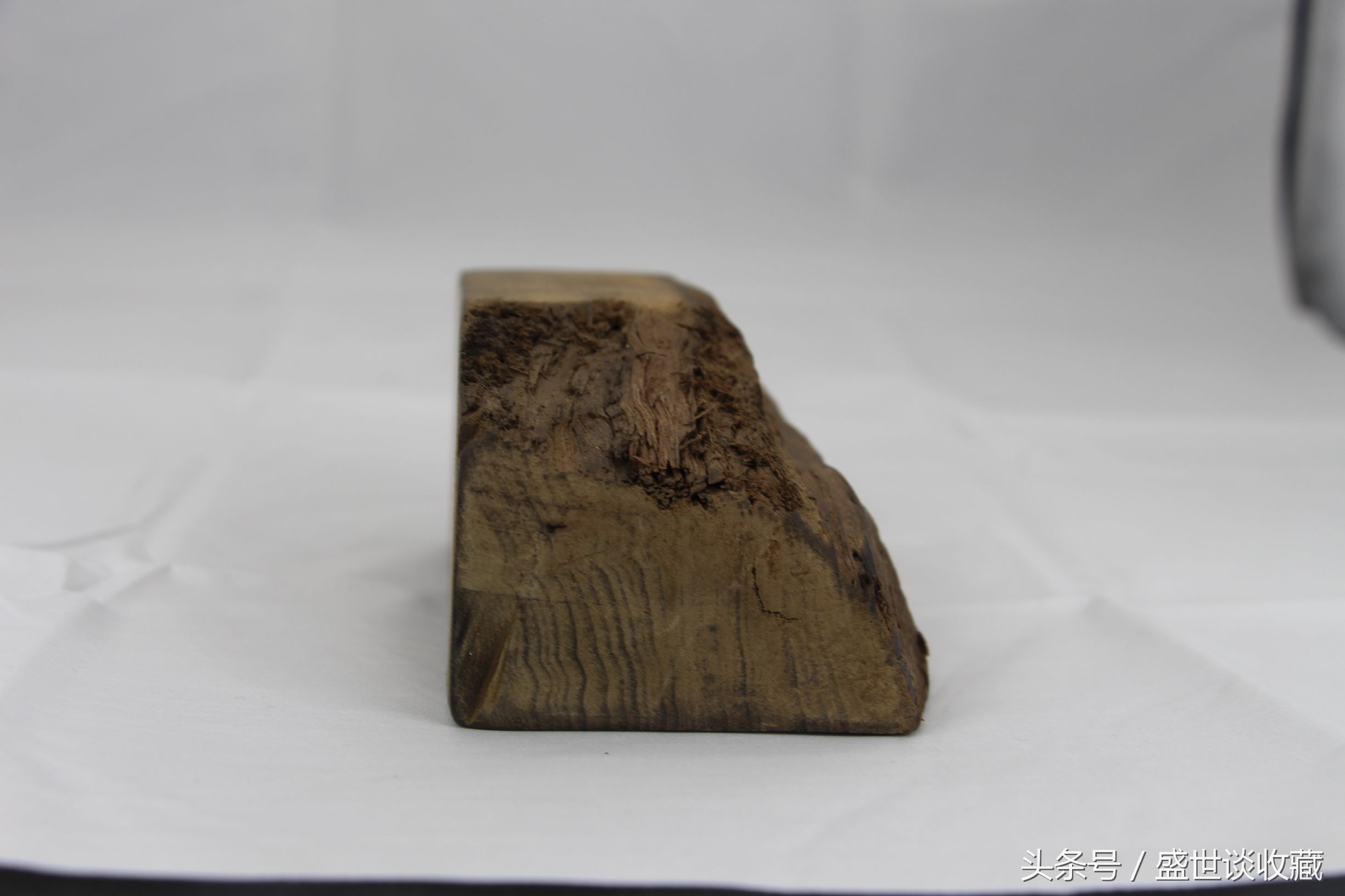 金丝楠阴沉木手串盘的效果图,金丝楠阴沉木是什么木