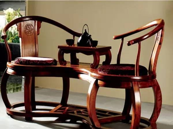 老工匠告诉你红木家具的保养秘诀,保养红木家具用蜂蜡还是用核桃油