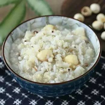 怎么让皮肤变白小妙招,皮肤黑有哪些偏方变白