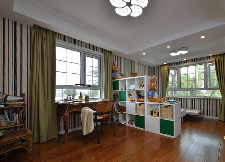 跃层280欧式装修效果图,280平大平层欧式装修效果图