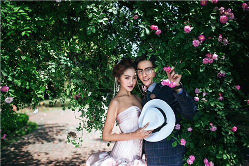 新娘拍婚纱照有哪些风格,新娘婚纱照拍摄技巧步骤