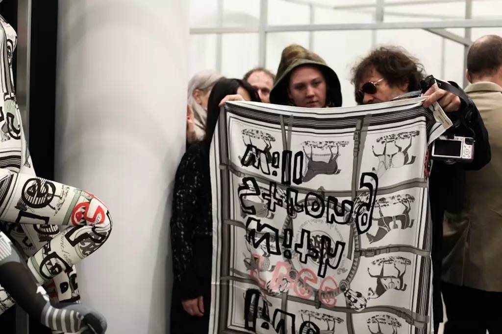 爱马仕丝巾的故事视频,爱马仕丝巾经典图案故事