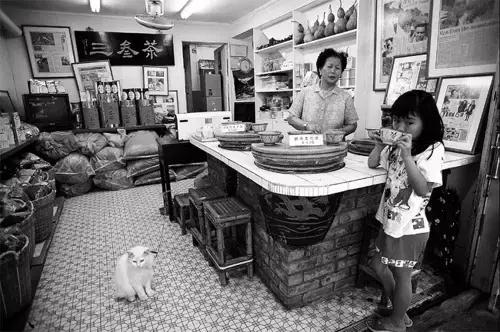 喝过就忘不了!70年光阴,是什么让它成为很多广州人的记忆?