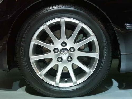 丰田皇冠athlete12代半,日本新款15代丰田皇冠