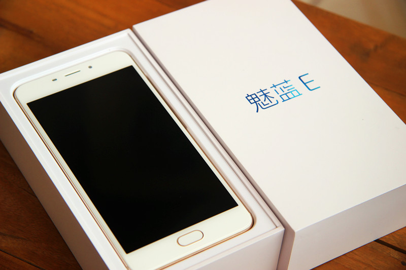 魅蓝e评测,魅族魅蓝e银色配置