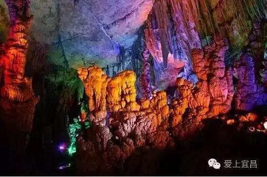 爱旅游的宜昌人不一定知道,出行用它据说能省好几千元!