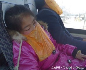 防止孩子晕车的小窍门,防小孩晕车小窍门