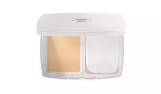 夏日颜值大作战，做不脱妆的美少女！约吗？