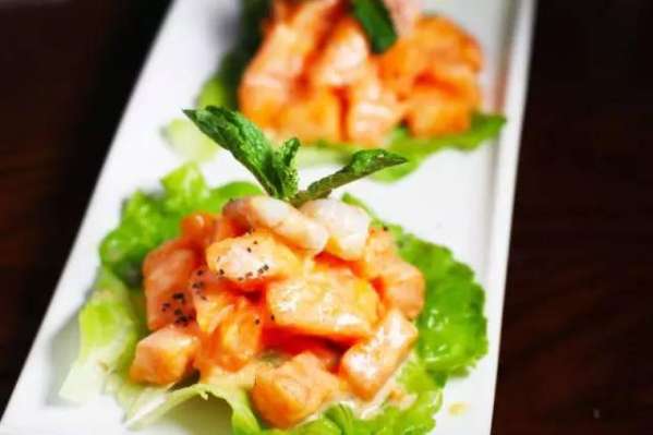 开一个酒馆前期需要做些什么,如何开一个成本低的酒馆