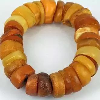 蜜蜡原本的模样,蜜蜡最后变的样子