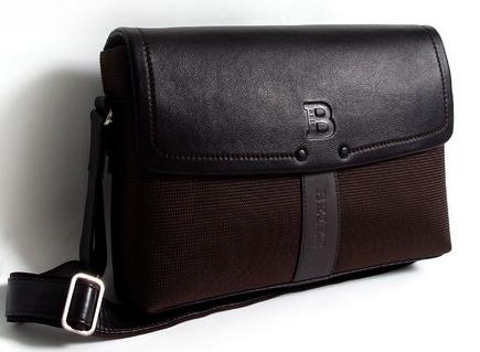 男士十大双肩背包品牌,休闲背包男士品牌大全