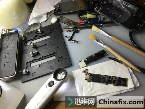 猴赛雷：iphone5S漏电、无基带、无信号故障集合一锅端！