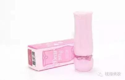 口红试色冬季最爱用的五支唇膏,温柔豆沙色口红推荐哪款