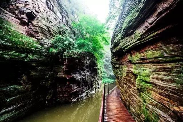 悬泉飞瀑的风景图,悬泉山瀑布在什么地方