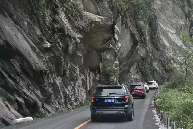 先定一个小目标，比方说先来辆福特探险者