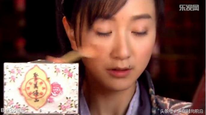 电视剧中的广告植入视频集锦,盘点影视剧中硬核广告植入名场面