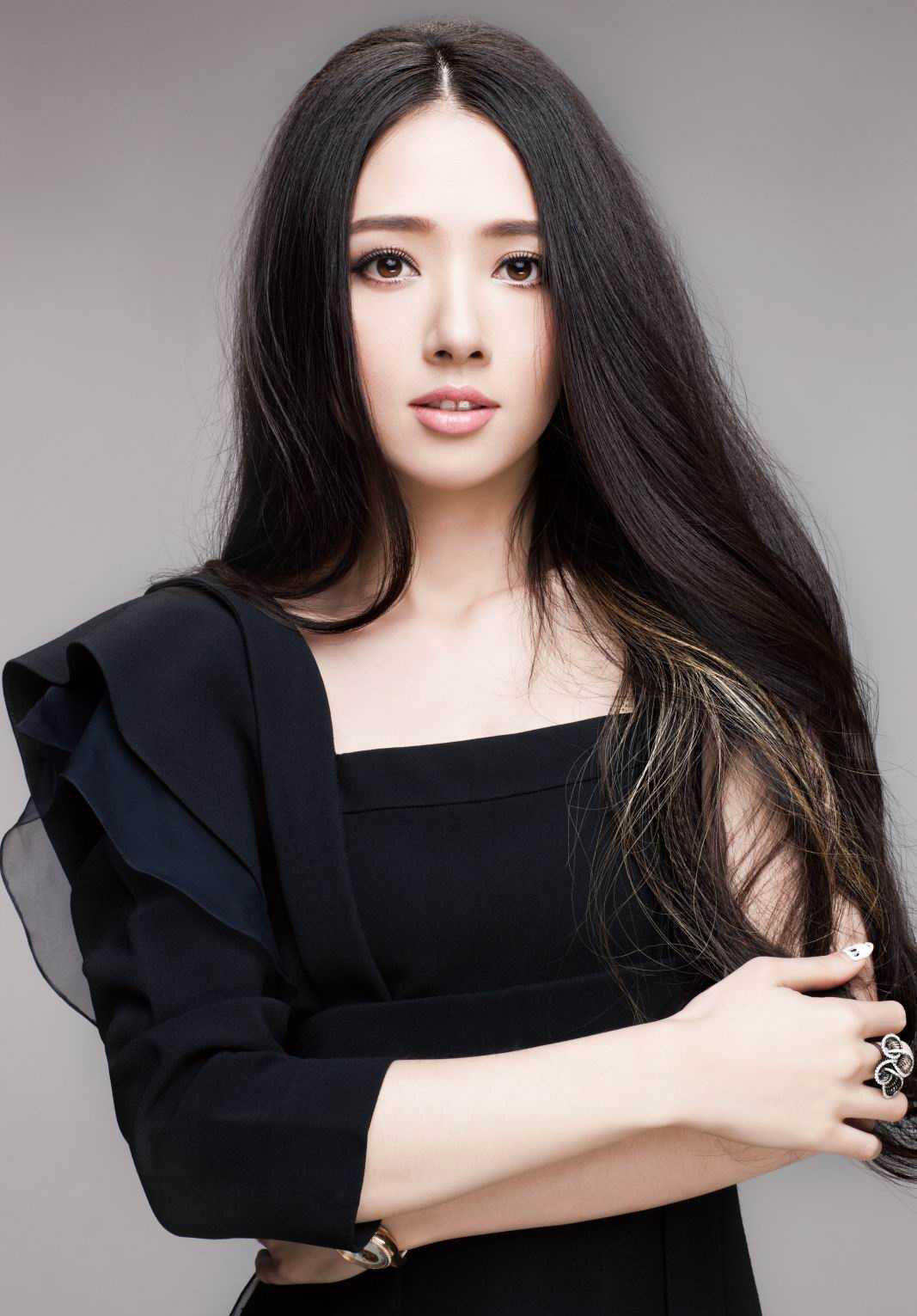 经常化妆对皮肤的危害,化妆小技巧方法是否真的有用