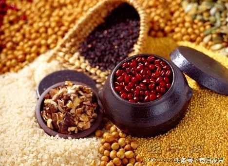 维生素b12功效与作用女性,维生素e对女性的功效与作用