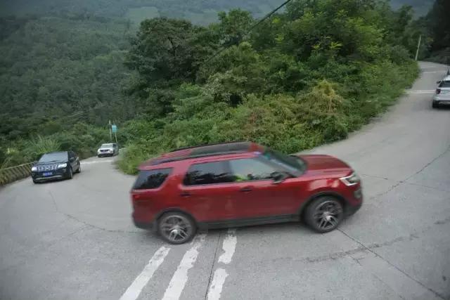 先定一个小目标，比方说先来辆福特探险者