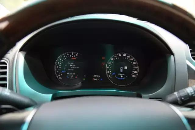 先定一个小目标，比方说先来辆福特探险者