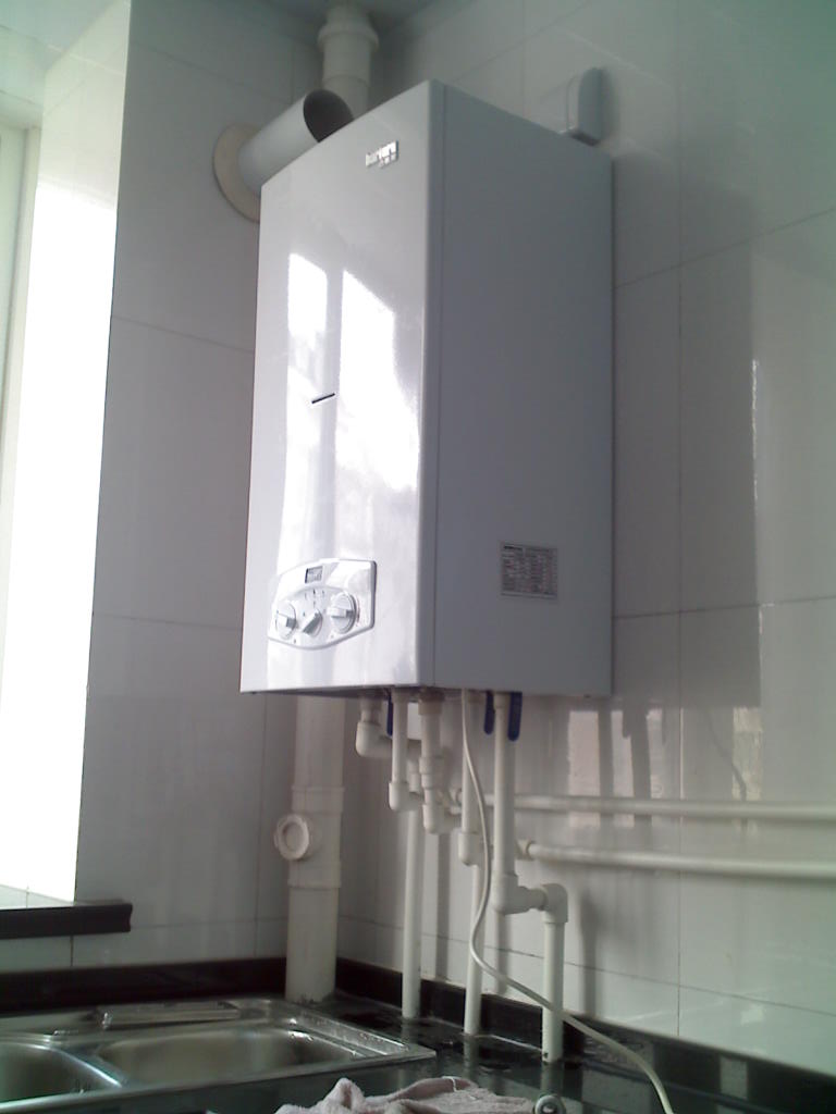 新房天然气壁挂炉必须装吗,家里改用燃气壁挂炉供暖