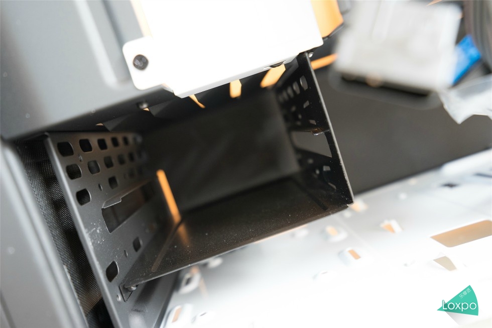 还用为你的机内空间发愁？NZXTS340体验