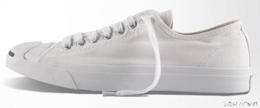 秋冬日系小白鞋怎么搭配,秋冬必备的一双百搭鞋