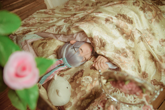 香风智乃兔子,香风智乃cos如何穿