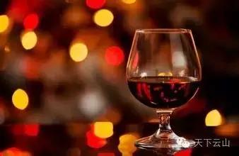 /微云山.大赛征文/酒的温度(文/龙水蓉)