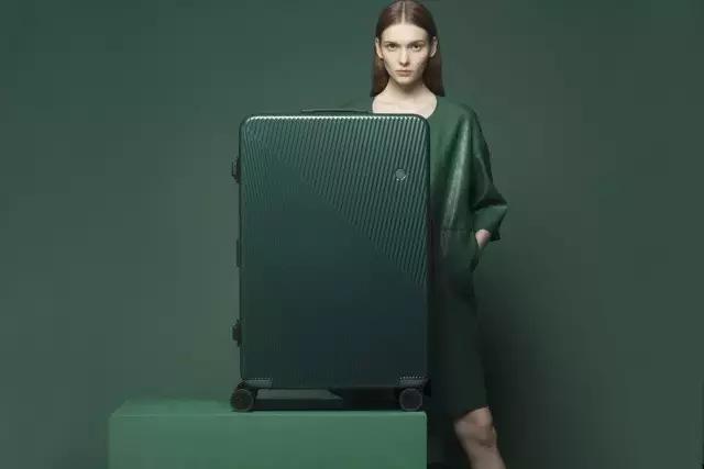 旅行必备收纳旅行箱,海外旅游行李箱推荐