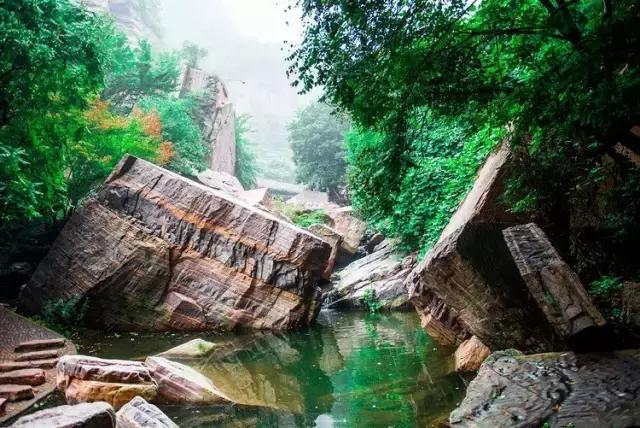 悬泉飞瀑的风景图,悬泉山瀑布在什么地方