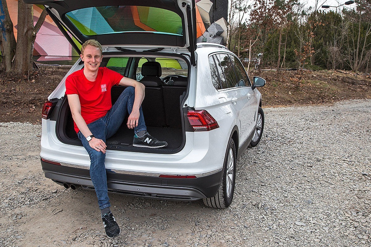 大众新款途观深度体验,6款中型城市suv横评大众途观篇