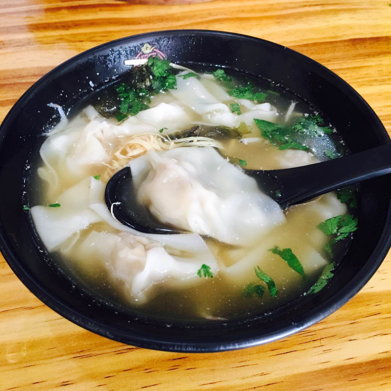 最适合夫妻开的小店，仅需万元起30㎡包子小店聚财富