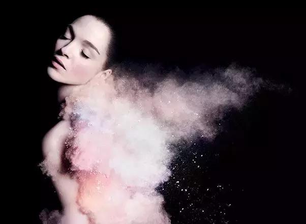 夏日颜值大作战，做不脱妆的美少女！约吗？