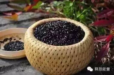 春季吃一宝的好处,秋后吃五宝身体自然好