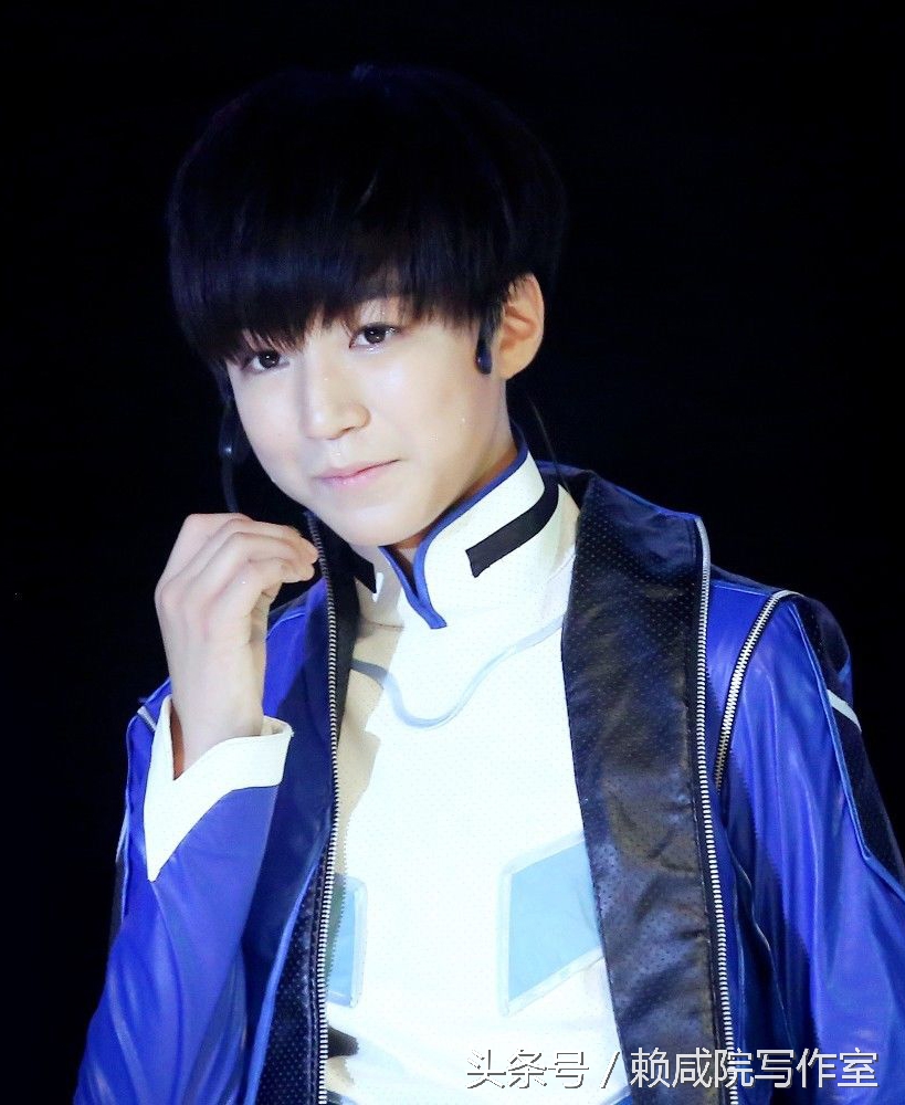 鏃犲敖澶╃伅楣挎櫁鏉庢槗宄拌档涓介,璧典附棰栭箍鏅楁潕鏄撳嘲