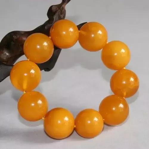 蜜蜡原本的模样,蜜蜡最后变的样子