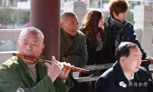 中医音乐疗法五首曲子,中医听音乐疗法