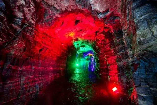 悬泉飞瀑的风景图,悬泉山瀑布在什么地方