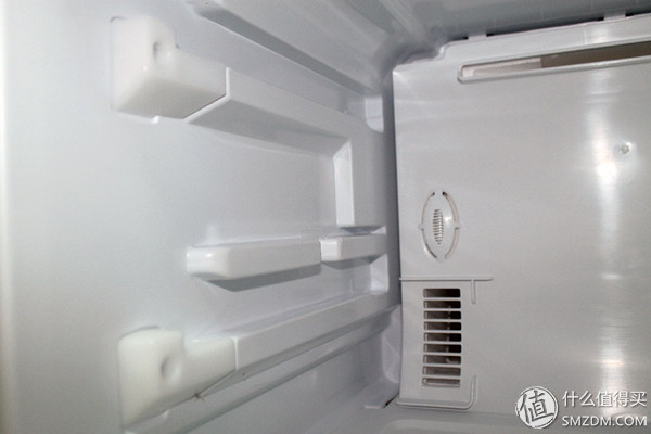 哈,你家的冰箱能安装QQ斗地主吗?