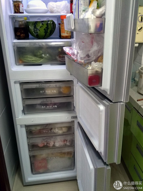 哈,你家的冰箱能安装QQ斗地主吗?