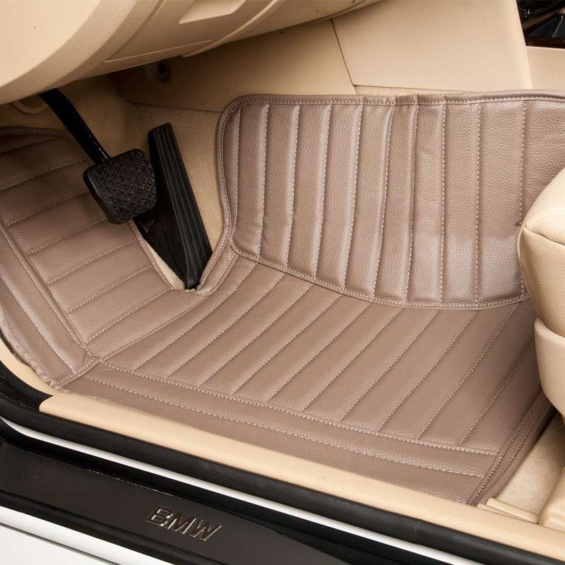 为爱车搭配一款好脚垫,给爱车买脚垫