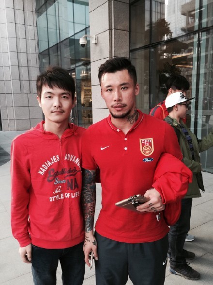 中韩大战裁判判罚引争议,中韩巨大争议判罚