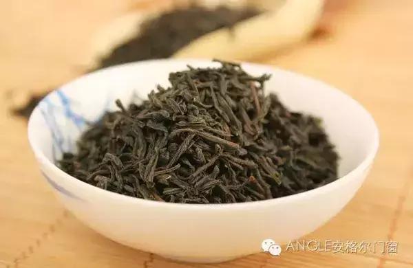 装修好的房子怎么快速去味,装修半年多了屋里还是有装修味