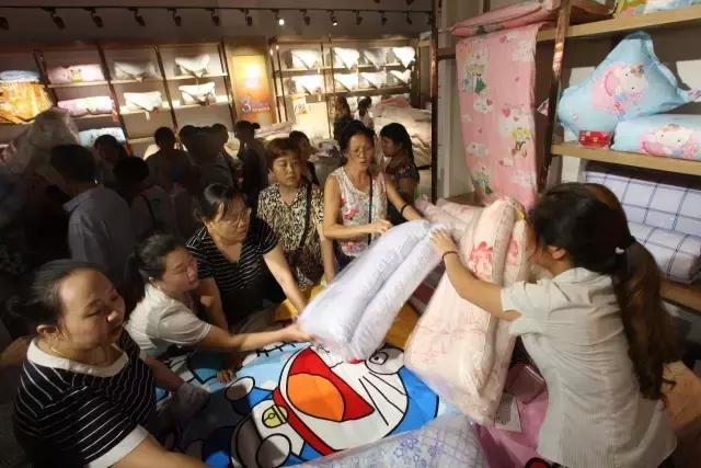 “新朝天门”迎龙迎客停车方便优惠多多你只管买买买