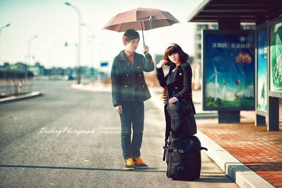 人笑花开，花落人哭，一个见，一个留心