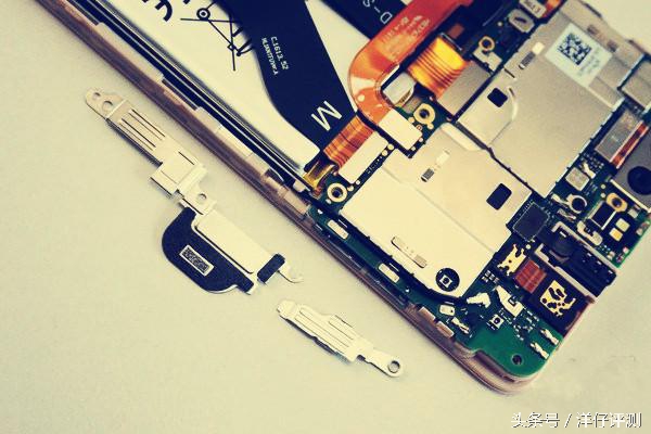 荣耀v8拆解视频,华为v8拆解