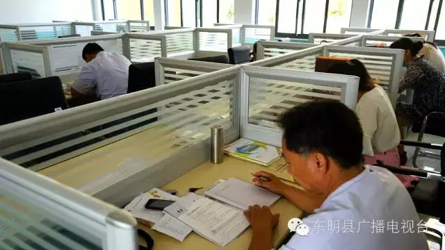 实拍：菏*东泽**明一中新校区！