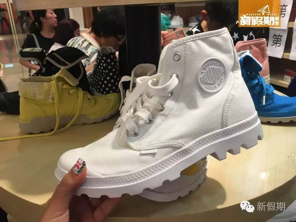 观塘APM鞋店3折!300买到Dr.Martens