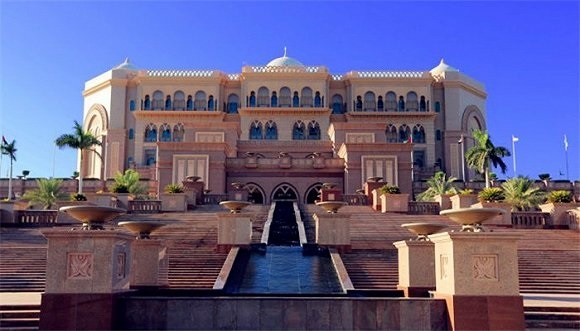 迪拜阿布扎比皇宫酒店多少一晚,迪拜帆船酒店vs阿布扎比皇宫酒店